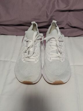 Nike Epic React Flyknit 2